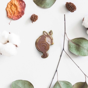 Sleepy deer | Hard emaille pin