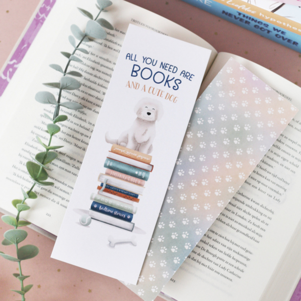 Wit hondje | Boekenlegger